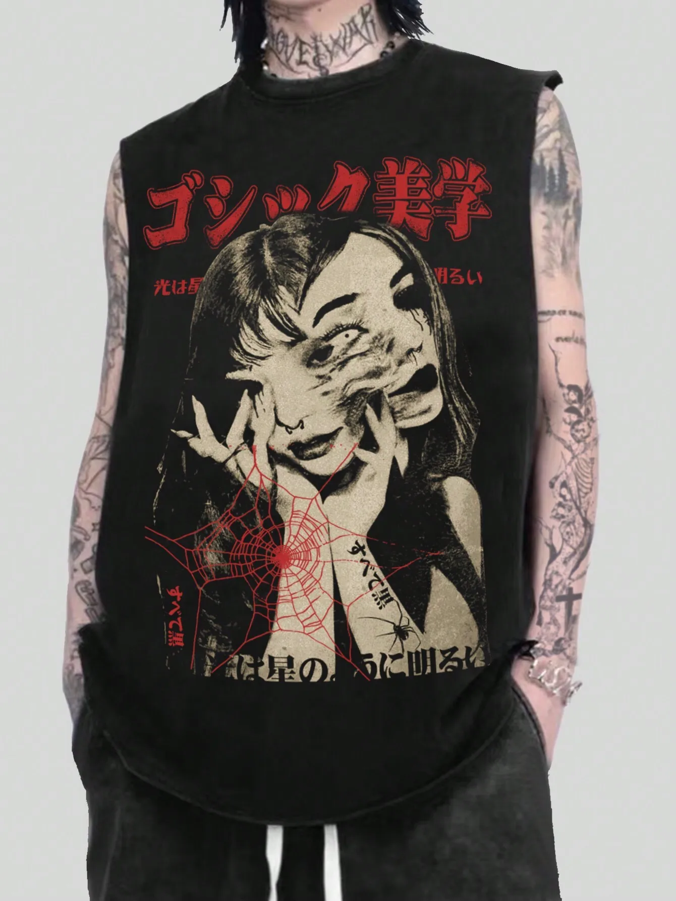 

Черная майка без рукавов с графическим принтом в стиле хоррор, готический панк-стиль