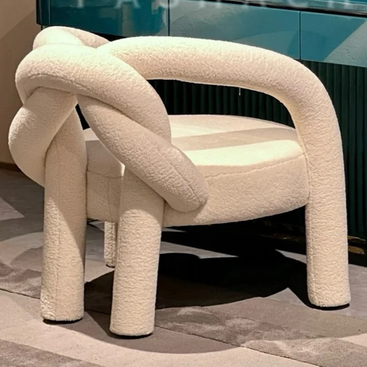 Lamb fleece sofa chair household living room special-shaped twist leisure chair