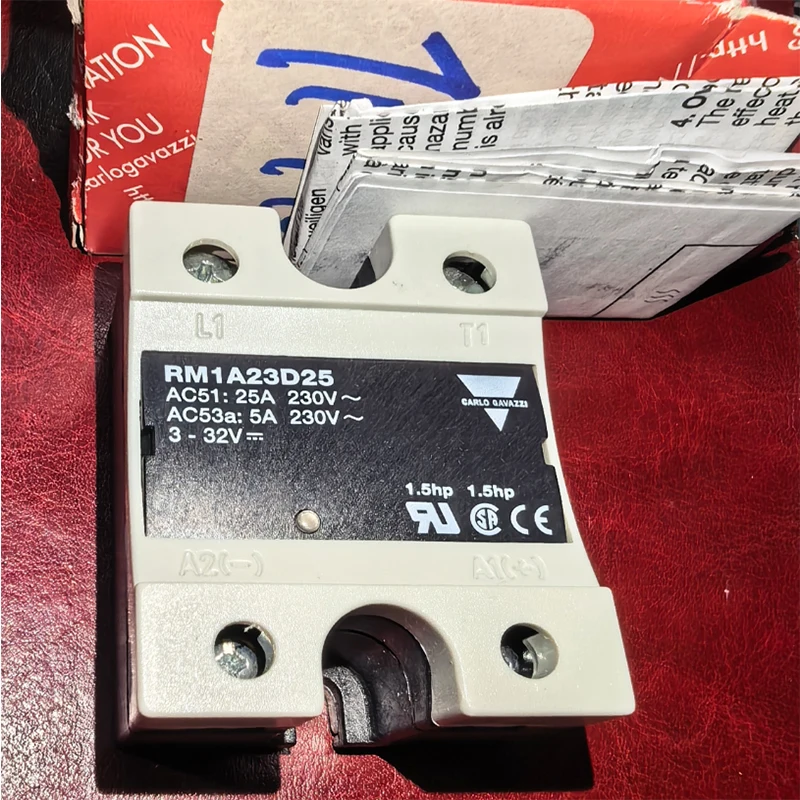 CARLO GAVAZZI Original Solid State Relay RM1A48D100 RM1A23D25