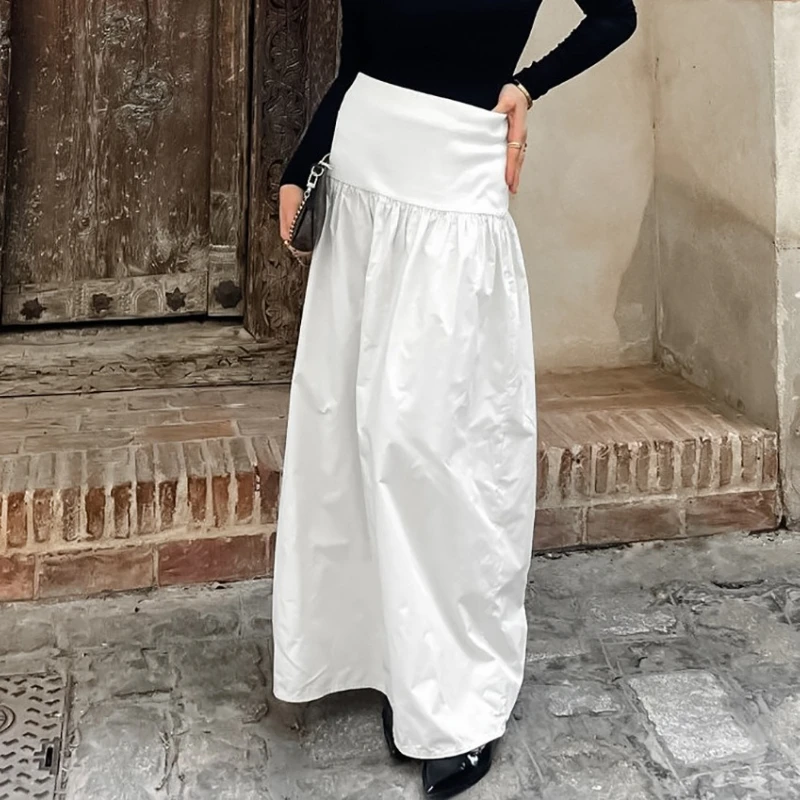 

Fall 2025 French Casual Temperament High Waist Loose and Comfortable White Cotton Skirt