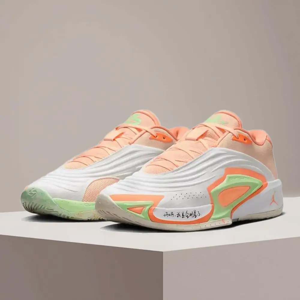 

Nike Luka Dončić 3 Men's Stylish and Versatile Basketball Shoes, Cushioned Athletic Shoes, Breathable Casual Shoes FQ1285-101