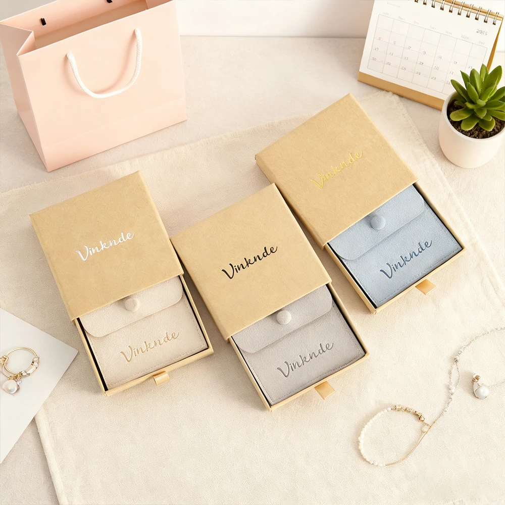 

Lovely Jewelry Pouch Microfiber Packaging Snap Bag Custom Logo Travel Earring Necklace Bracelet Storage Paper Drawer Boxes Bulk