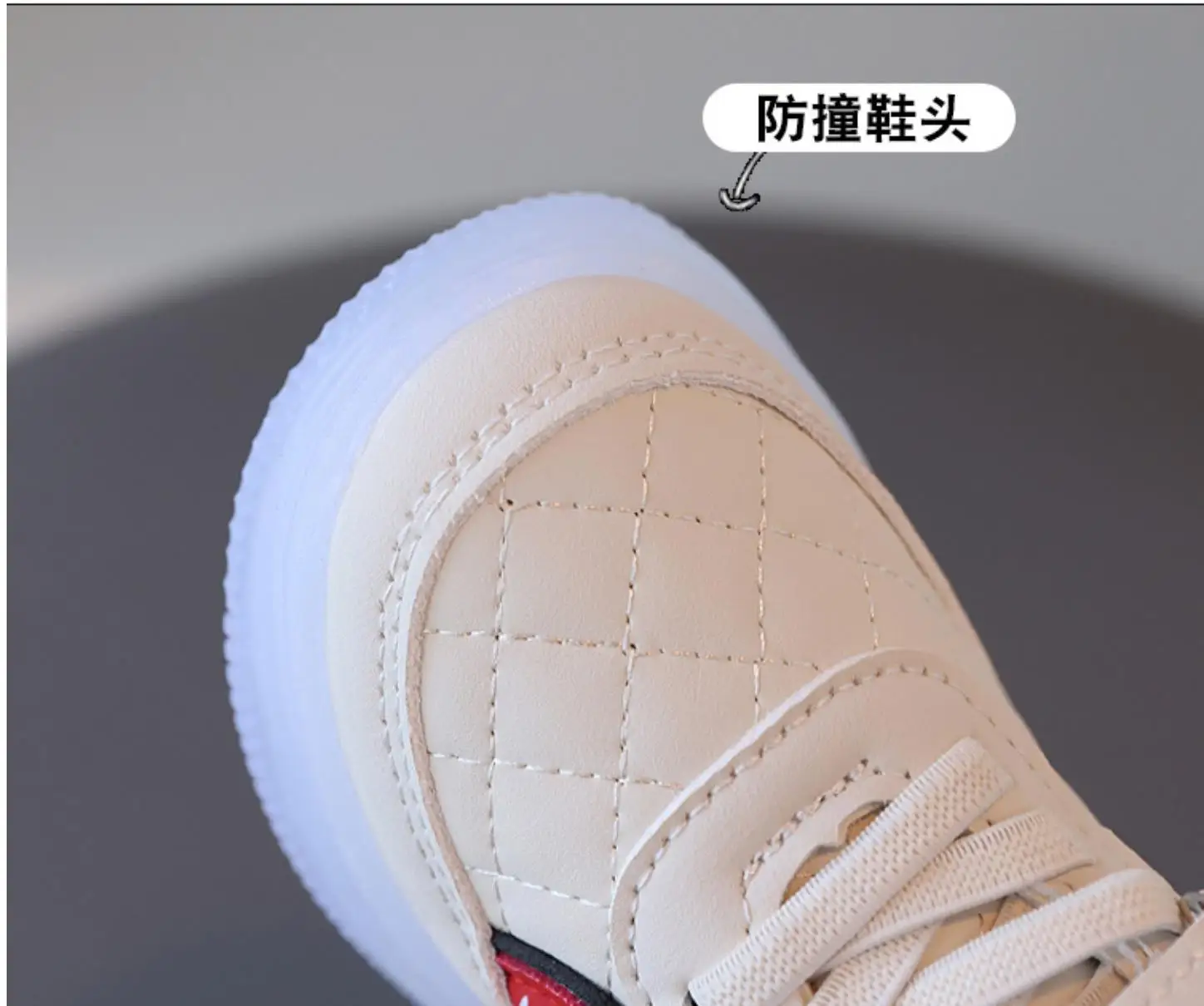 Sanrio crianças sapatos esportivos menina menino sapatos casuais olá kitty novo plutônio dos desenhos animados sapatos casuais com luzes led tênis