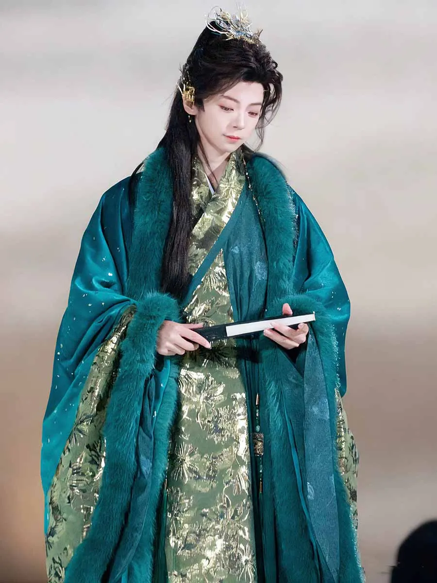 

Winter Chinese Hanfu Men Ancient Traditional Hanfu Cosplay Costume Luxury Thickened Warm Gradient Blue Hanfu Tang Suit Women