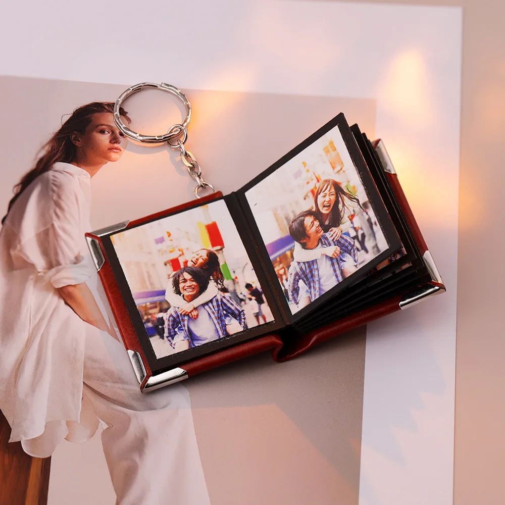 Custom Mini Photo Album Simple Button Design Storage Photo Engraved Holder DIY Leather Pocket Album Photos Album Keychain