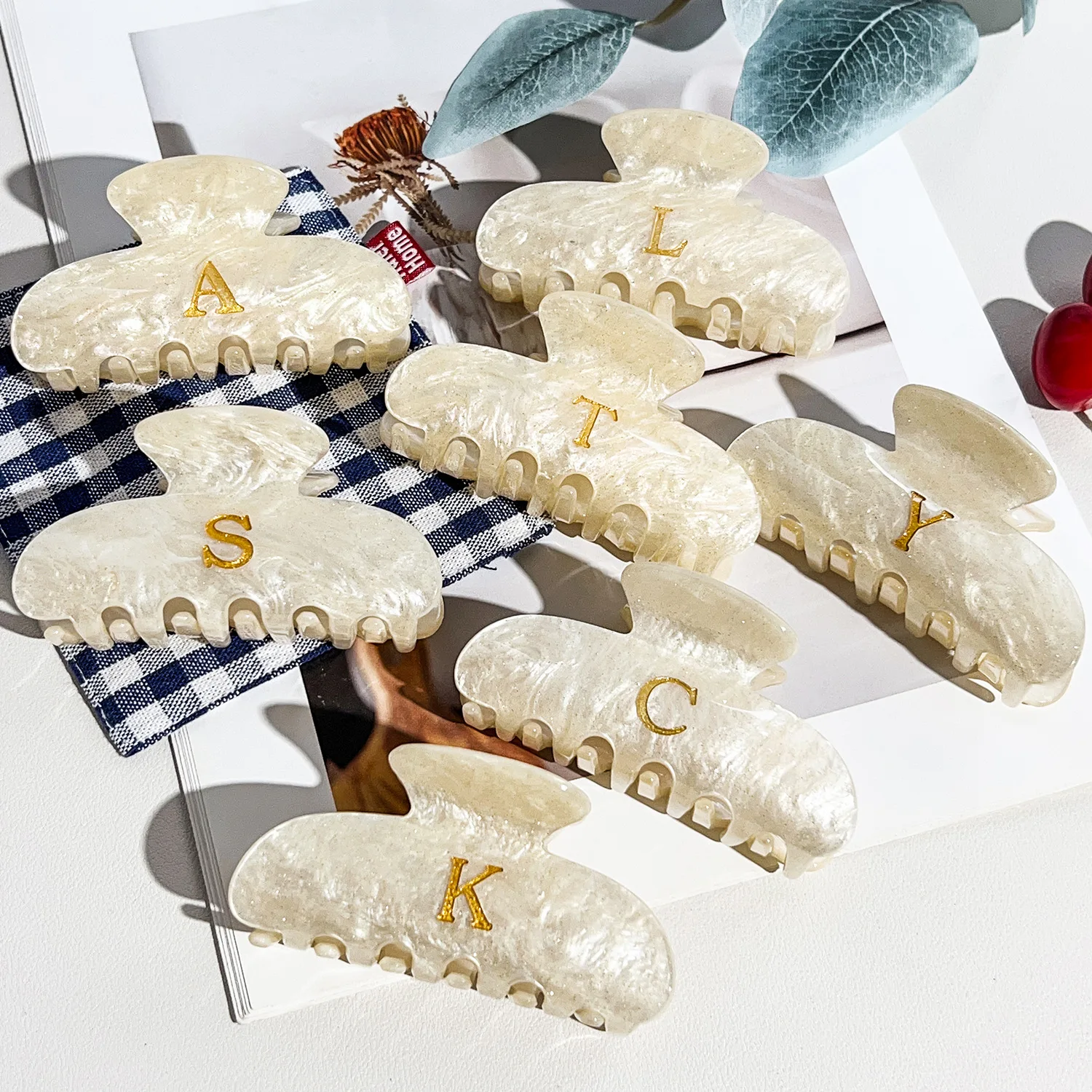 

Золотистая акриловая заколка-краб для волос 8,6 см с английским алфавитом, для пучка, заколка-акула