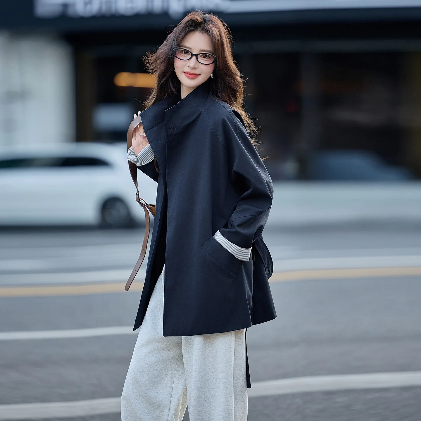 

SuperAen Mid-length Solid-color Pocket Fashion Coats for Women Stand-up Collar Belt Design Autumn 2026 New Trench
