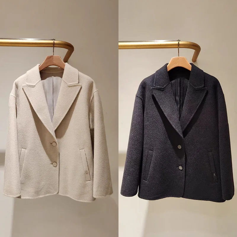 

【Gift Free】2025 Autumn Winter Korean Niche Soft Woolen Coat Women Solid Color Two-Button Lapel Blazer Casual Versatile Outerwear