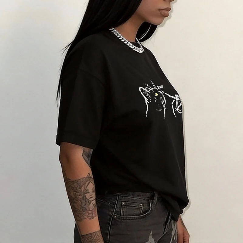 Women's Casual T Shirt with A Cat and Skeleton Hand Design Fashion Graphic Y2k Tshirt Cool Crew Neck Short Sleeve T-Shirt Femme
