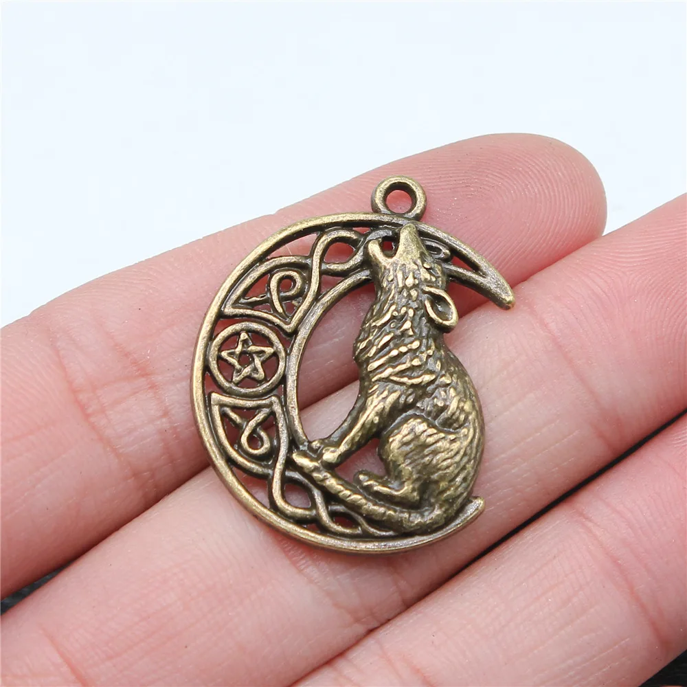 2pcs 26x33mm 2 Colors Antique Silver Color Antique Bronze Color Viking Wolf Charms Alloy Hand Crafts Jewelry Making Accessories