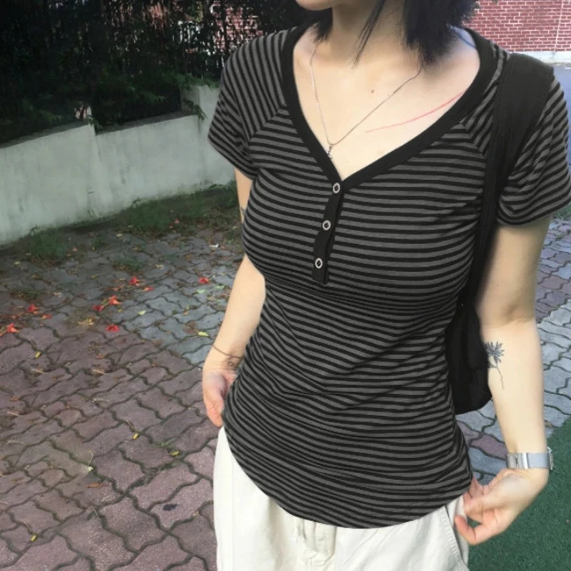 

Darlingaga Korean Fashion Striped V-Neck with Buttons Slimming T-shirts Women's Summer Short Sleeve Top Tees Y2K Aesthetics New