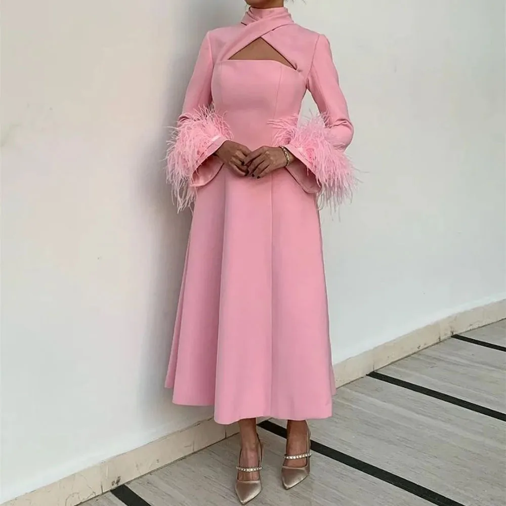 

Pink Elastic Satin Evening Dresses Arabic Feathers Long Sleeve Halter Wedding Guest Dress Prom Gown Party Dress For Women