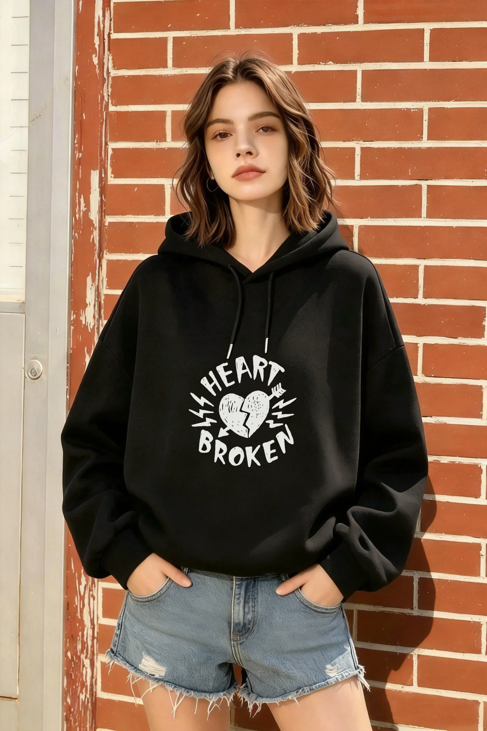 

Women's Autumn Winter Black Ins Style Loose Hoodie, Retro Broken Heart Letter Pattern, Fashionable and Versatile