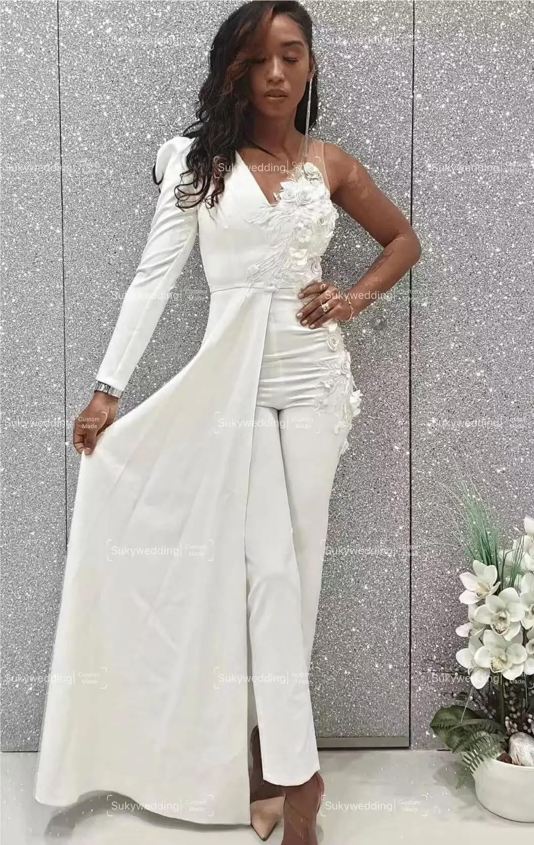 Elegant Jumpsuit Wedding Dresses With Overskirt Train V Neck Long Sleeve Church Bridal Nigeria Civil Bride Customized