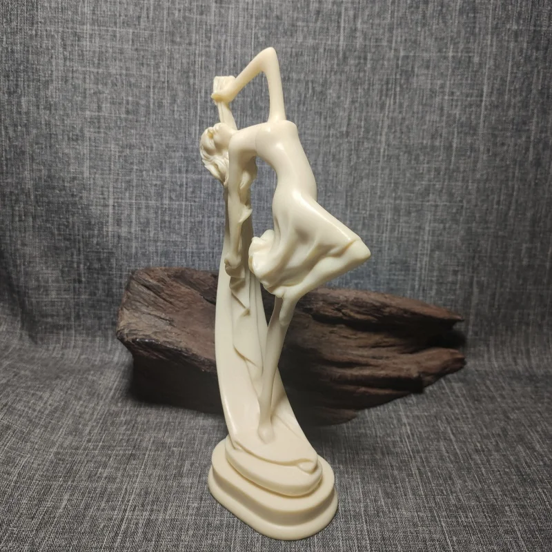 Ivory Nut Carved Dancing Beauty Ornaments Car Desktop Dancing Girl Crafts Ornaments Gift Box