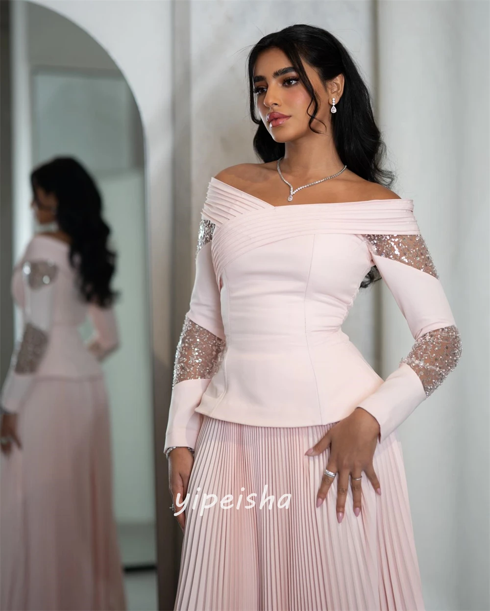 تخصيص الطراز الحديث أزياء جيرسي مطرزة Ruched ألف خط خارج على الكتف فساتين طويلة فساتين السهرة الأحجام المتاحة مثير #2