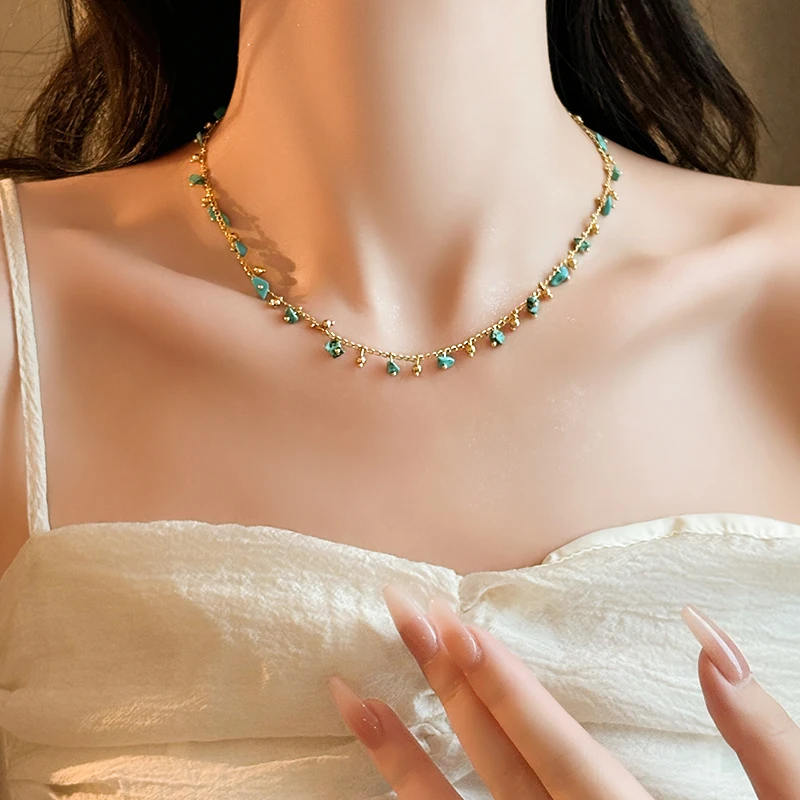 Natürliche unregelmäßige grüne Stein Anhänger Gold Farbe Kette Halskette 2024 Mode Schmuck für Frauen Sexy Halskette Hals Zubehör – Detail 8