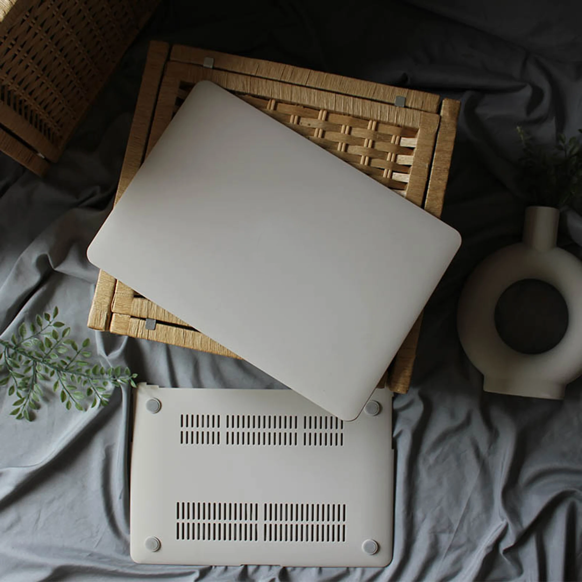 

Чехол для ноутбука Rock Ash с логотипом для Macbook Air 13 M2 2022 A2681 A2337 A2179 A2338 M1 Chip Pro A2289 Mac book A2780 A2992