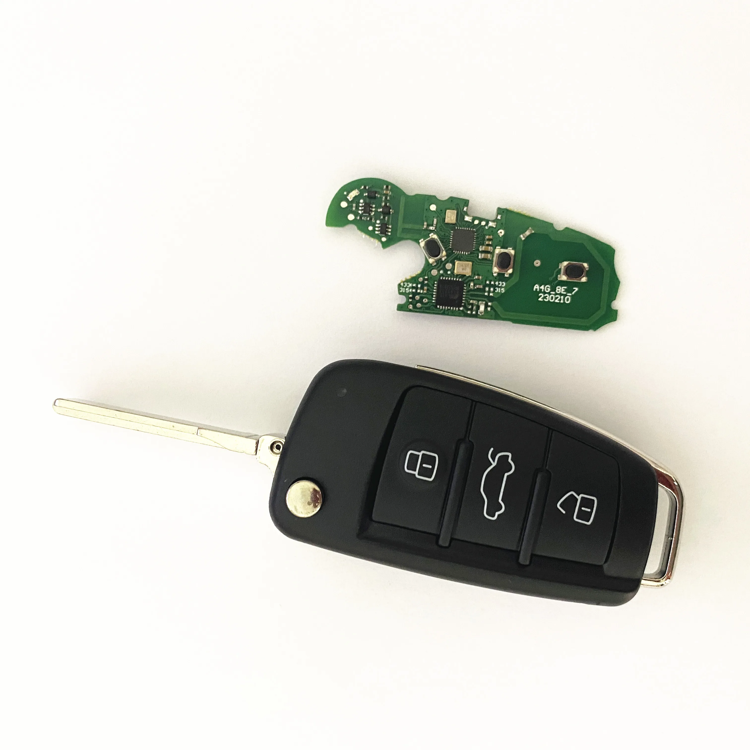 1PCS 3 Buttons Flip Remote Key 434Mhz/868mhz 8E Chip for Audi A6 S6 Q7 2004-2015 4F0 837 220 M 4F0 837 220 T HU66 (no logo)