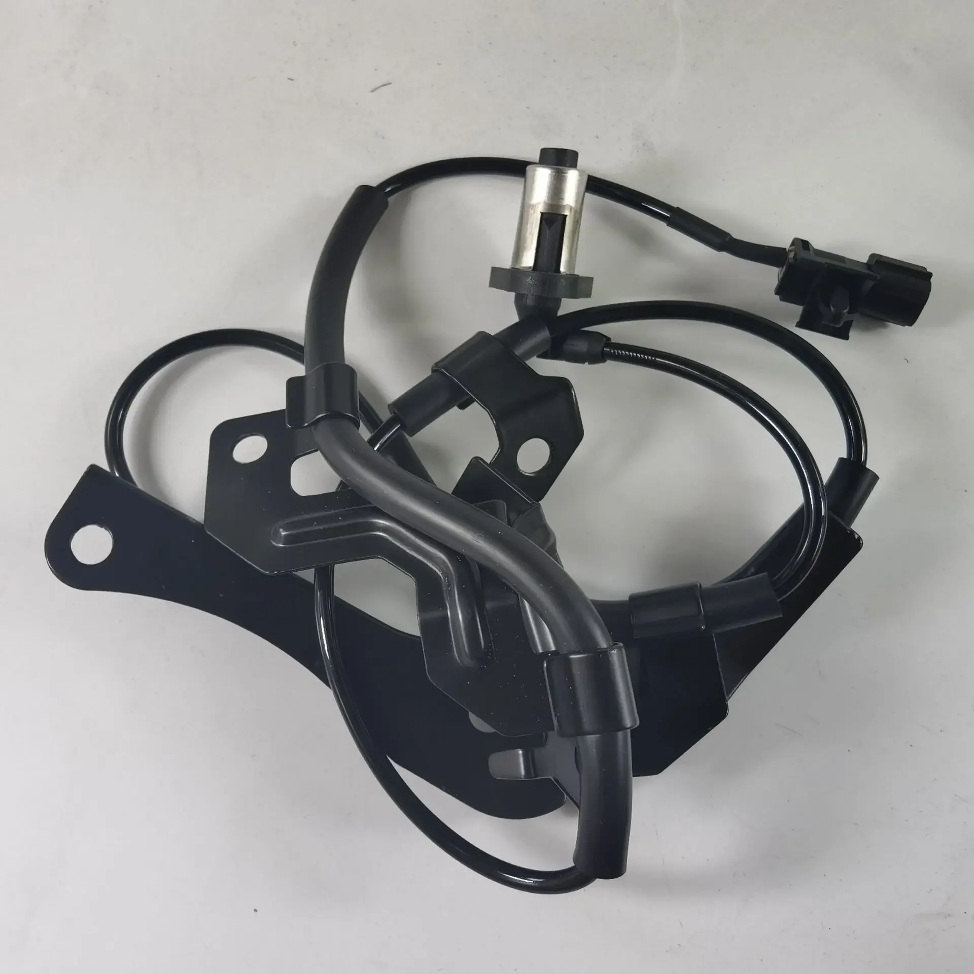 ABS مستشعر لسيارات Mitsubishi باجيرو مونتيرو الرياضة L200 تريتون سترادا 4670B005 4670B007 4670B006 4670B008