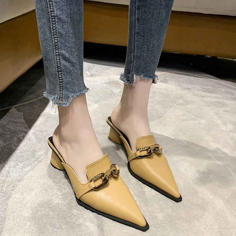 2022 Summer Luxury Women Black High Heels Slippers Close Toe Block Heels Mules Designer Slip on Loafers Slides Party Shoes