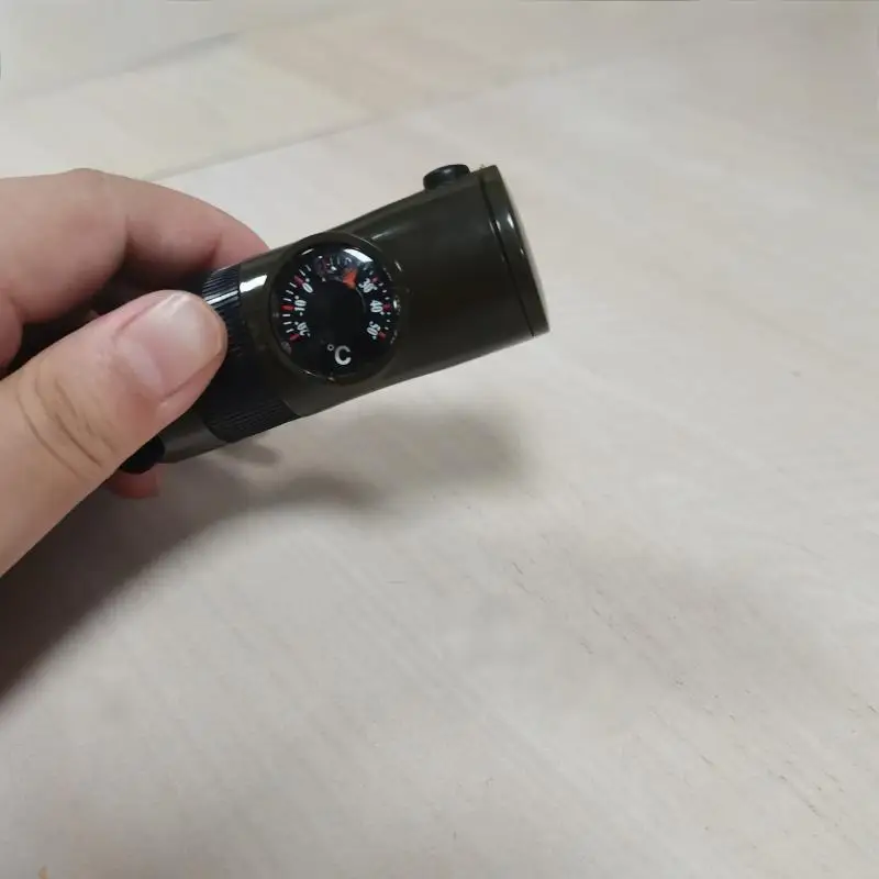 LED ميزان الحرارة البوصلة سبعة في واحد صافرة في الهواء الطلق صفارة إنقاذ الحياة صافرة الرياضة مدرب صافرة الحكم صافرة