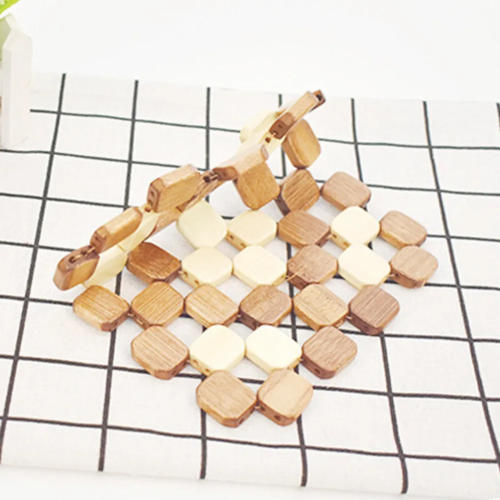 

1pcs Small Size Hollow Bamboo Placemats Non-Slip Heat Insulation Table Mat Square Dish Coaster For Kitchen Home Use Waterproof