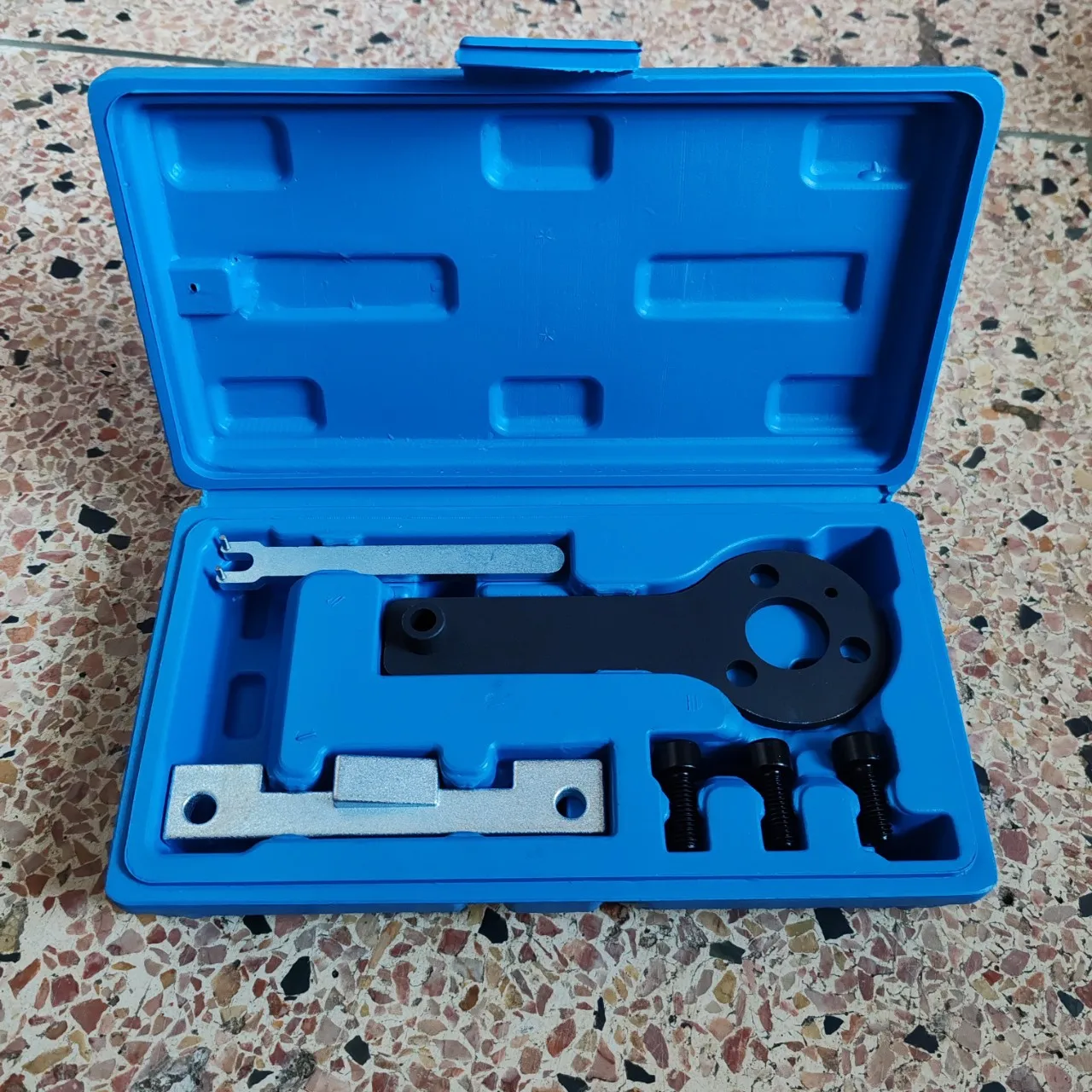 Engine Camshaft Ali… - image