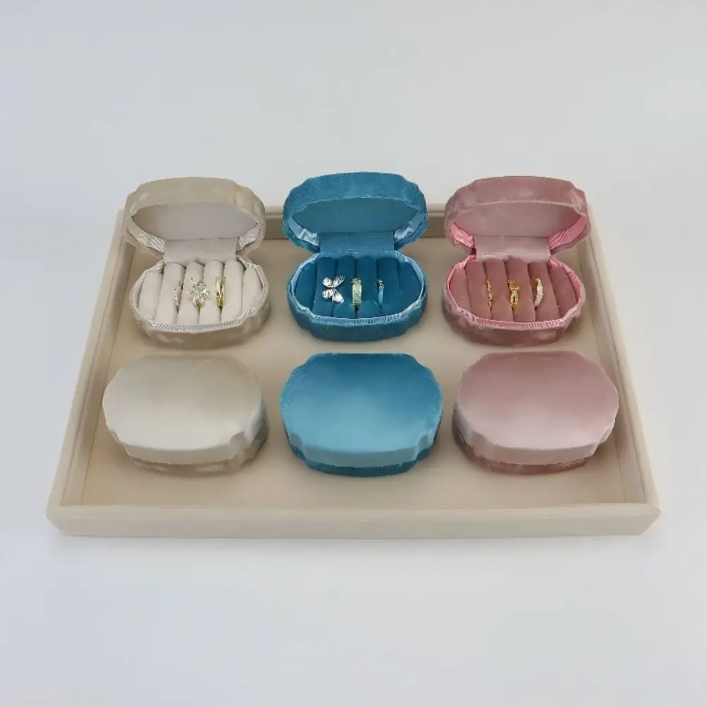 Velvet Velvet Ring Box Luxury Finish Multi Slot Jewelry Organizer Box Soft Interior Lightweight Jewelry Display Case Travel Use