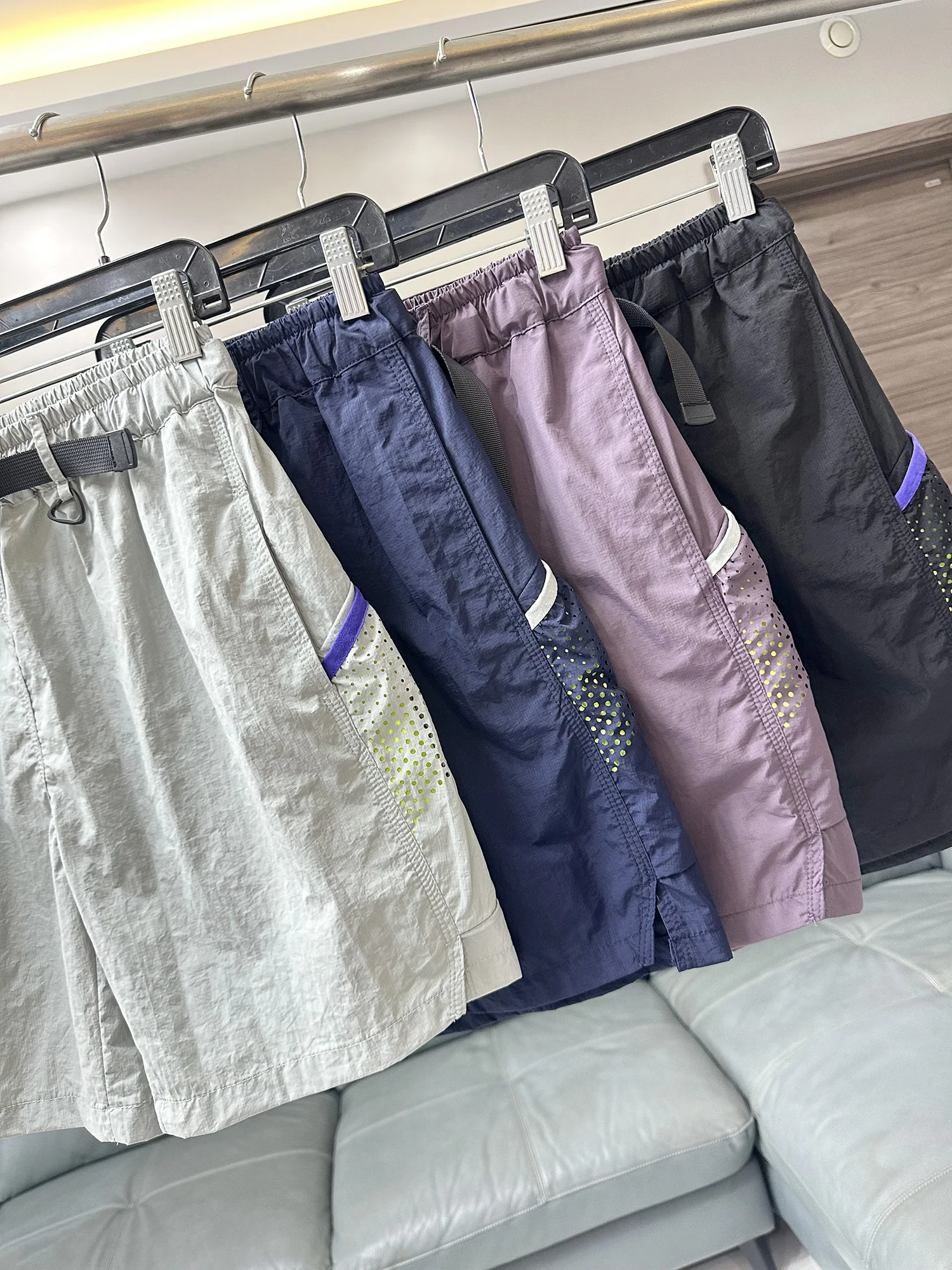 Quick Dry Outdoor Men's Shorts Breathable Mesh UPF50 Sun Protection Wear Resistant Water Repellent Five-Quarter Length Casual...