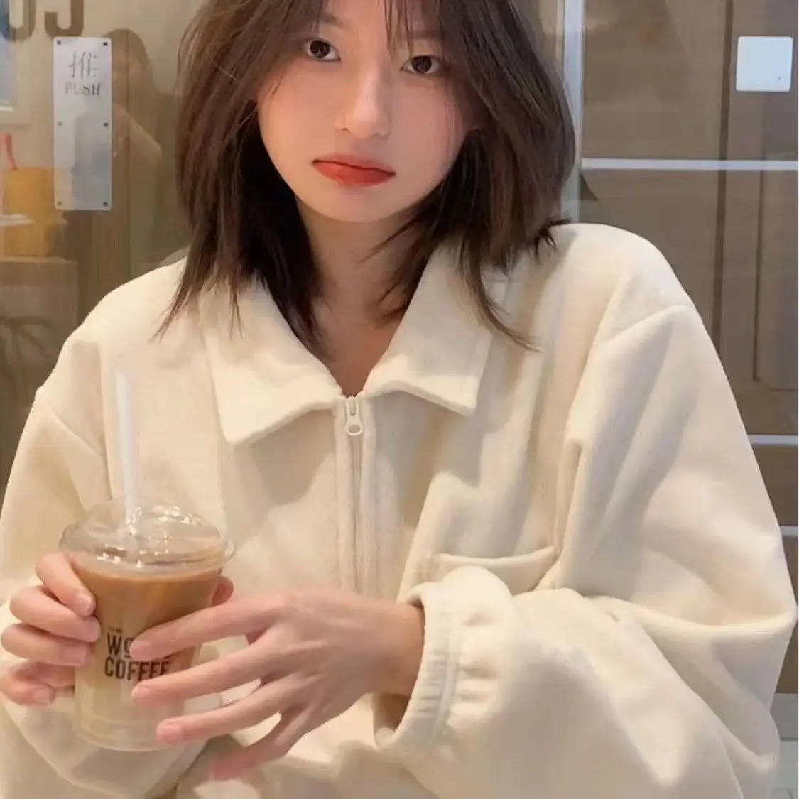 

Толстовки женские без капюшона с закругленной талией для похудения, короткая длина, эластичная без шапочки-основы, граффити, рваные, супер большие цвета кампуса