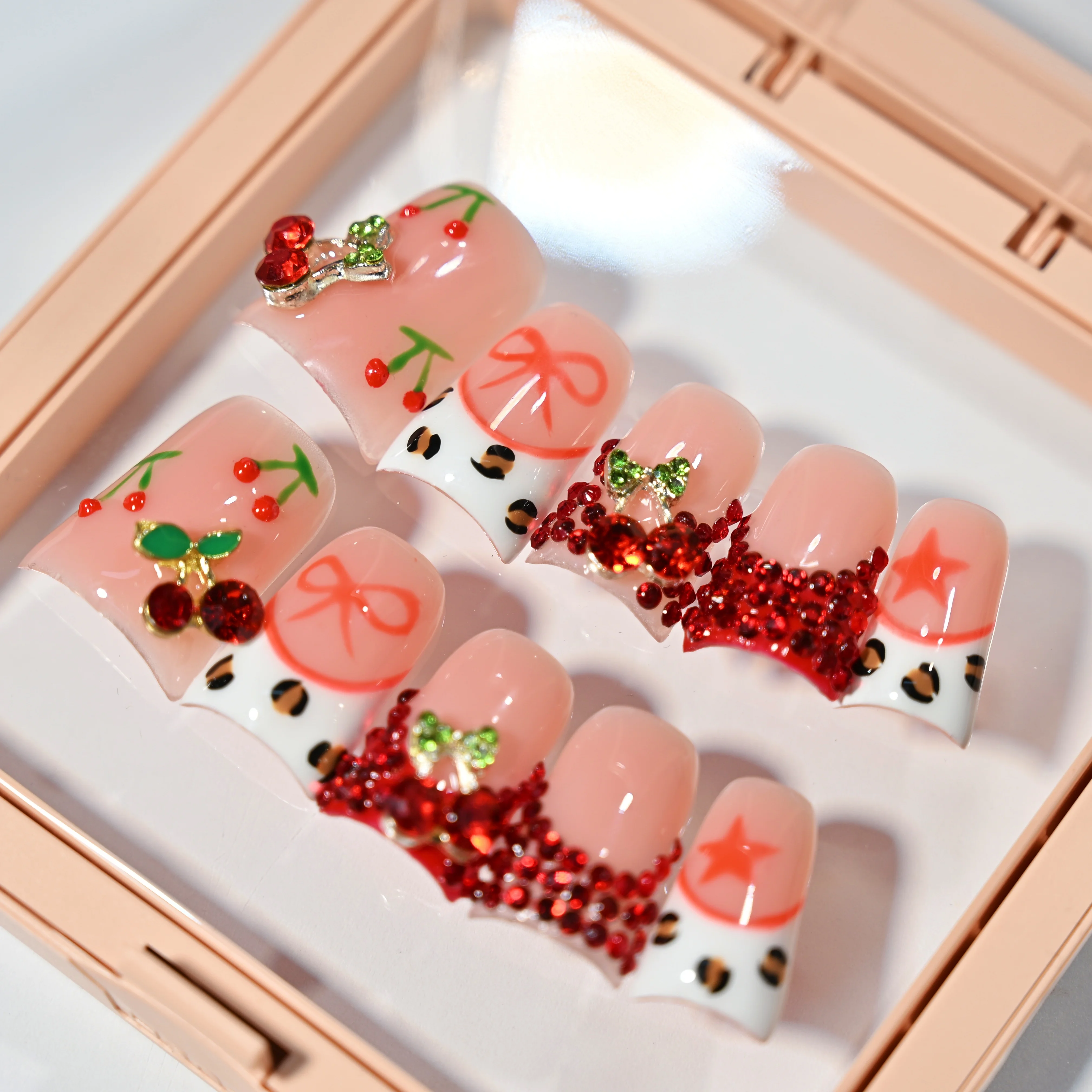 اليدوية الحلو منفعل الكرز الأحمر الصحافة على الأظافر القوس حجر الراين ليوبارد طباعة كتلة اللون الأظافر القابلة لإعادة الاستخدام #4