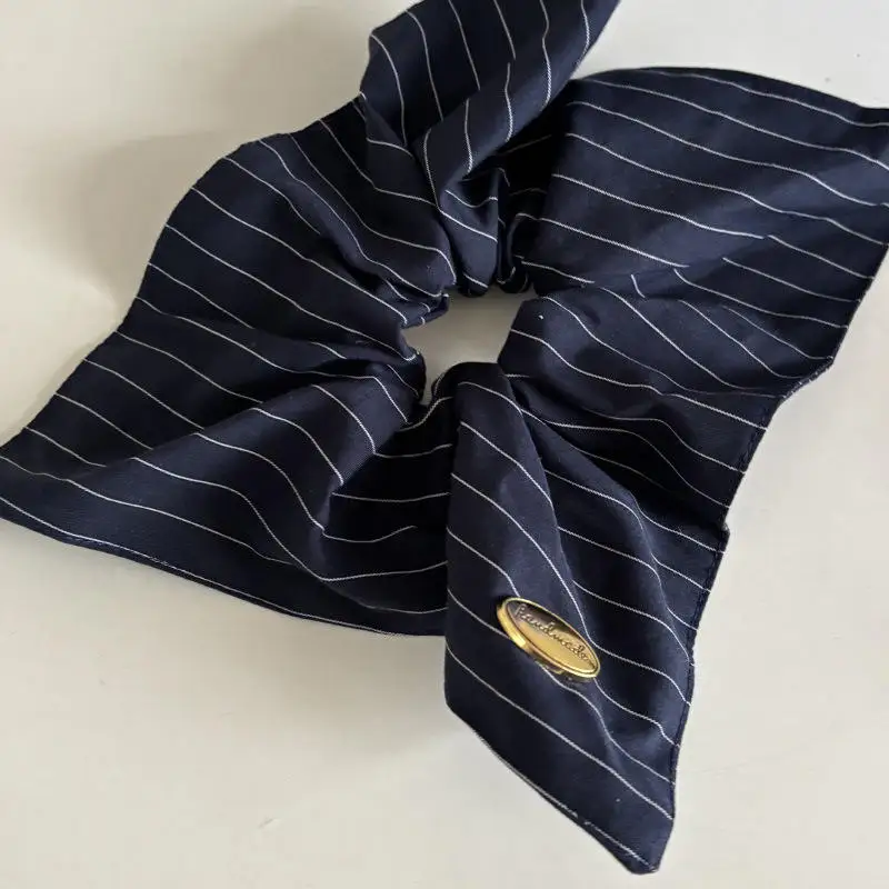 エレガントなストライプ生地のヘアネクタイ女性のための高弾性ヘアバンドおだんごローポニーテールファッショナブルなヘアアクセサリー