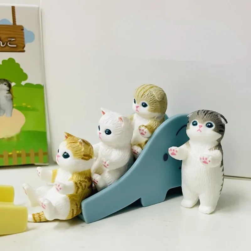 1PC Cat Park Series PVC Cat Slide Action Figure - Random Color Cute Display Or Play Toy
