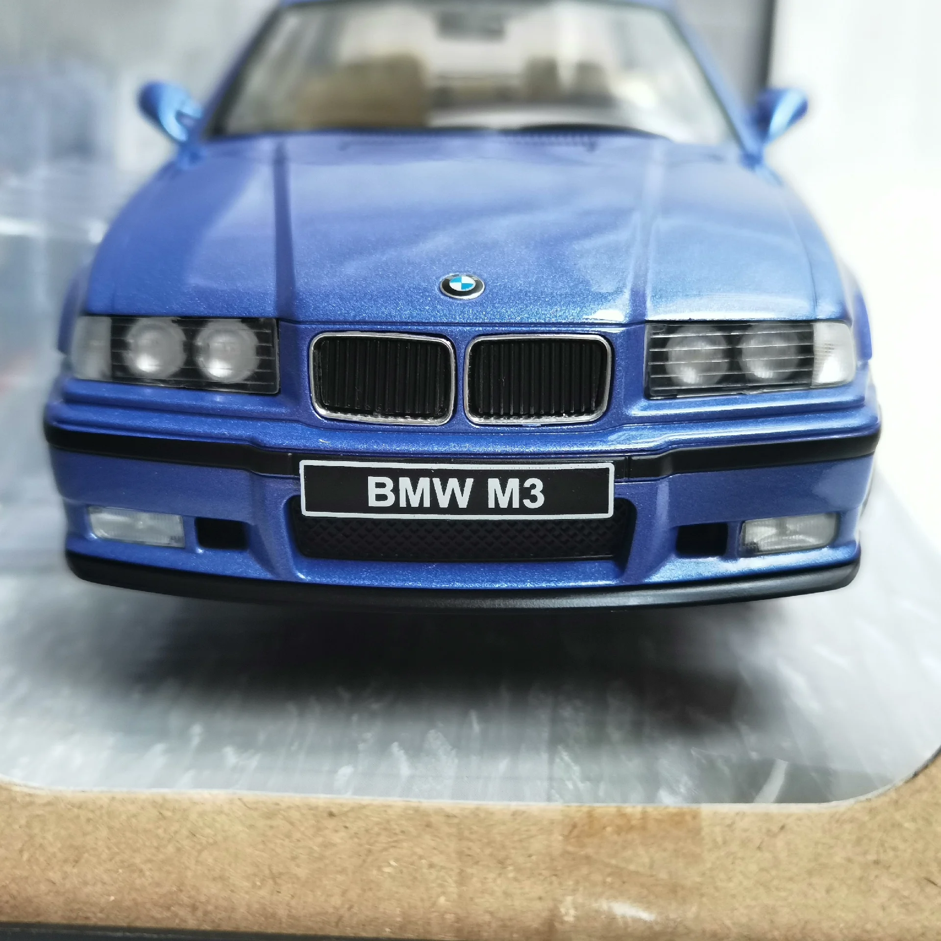 SOLIDO 1:18 Scale E30 M3 Car Simulation Alloy Car Model Diecast Toy Collectible Ornaments