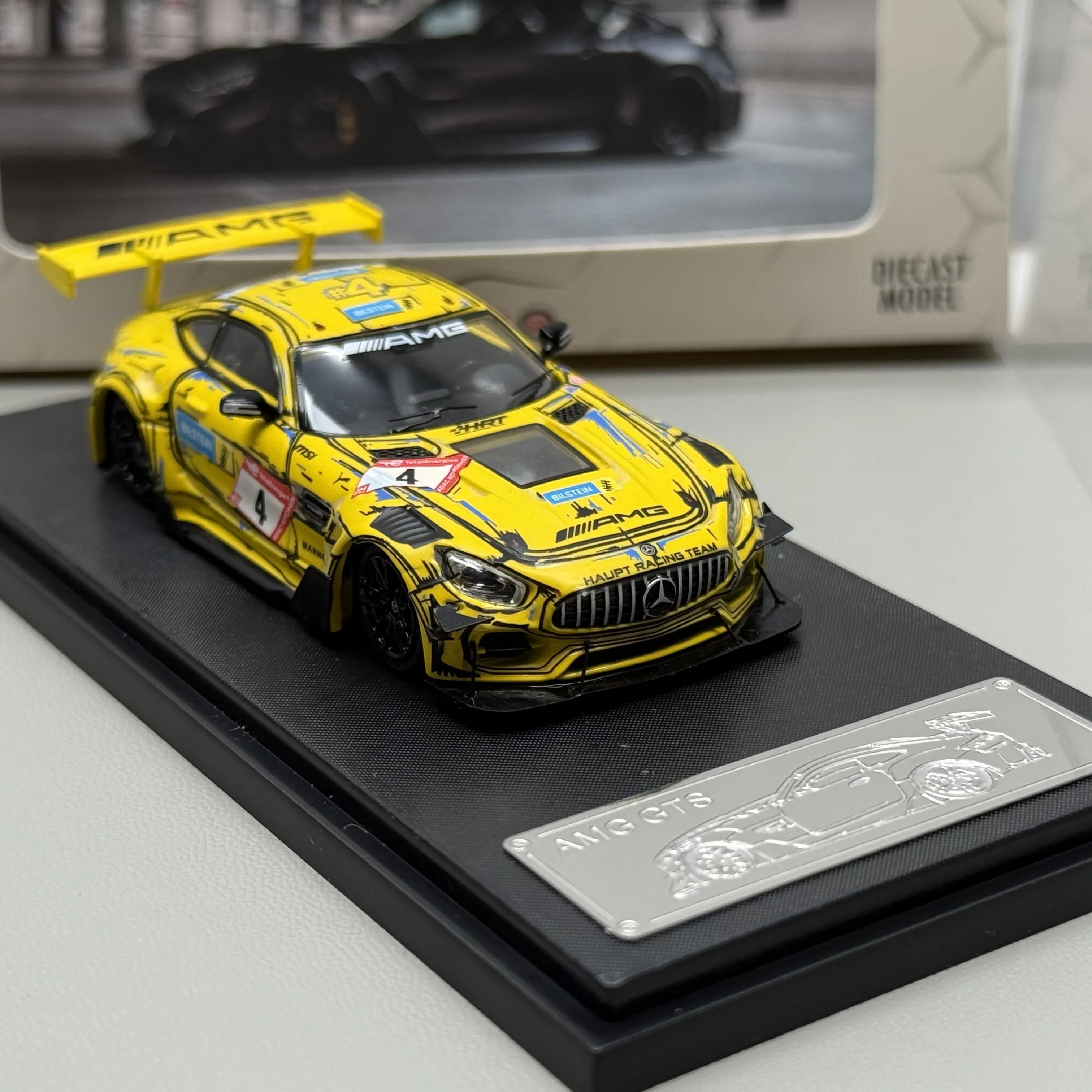 

RM Rhino 1:64 Модель Mercedes AMG GTS Yellow Widebody Nürburgring DTM Race из литого металла