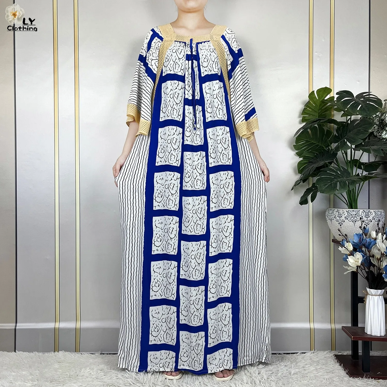 Vestido muçulmano solto com lenço grande para mulheres, manga curta, estampa listra, moda de Dubai, vestimenta islâmica, novo verão, 2023