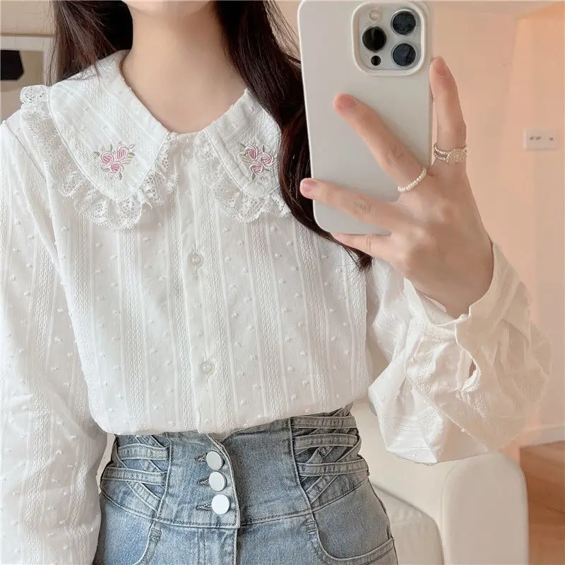 Spring and Autumn Japanese Sweet Girls 2024 Lolita Embroidered Lace Doll Neck Button Long Sleeve Versatile Casual Brassas Mujer