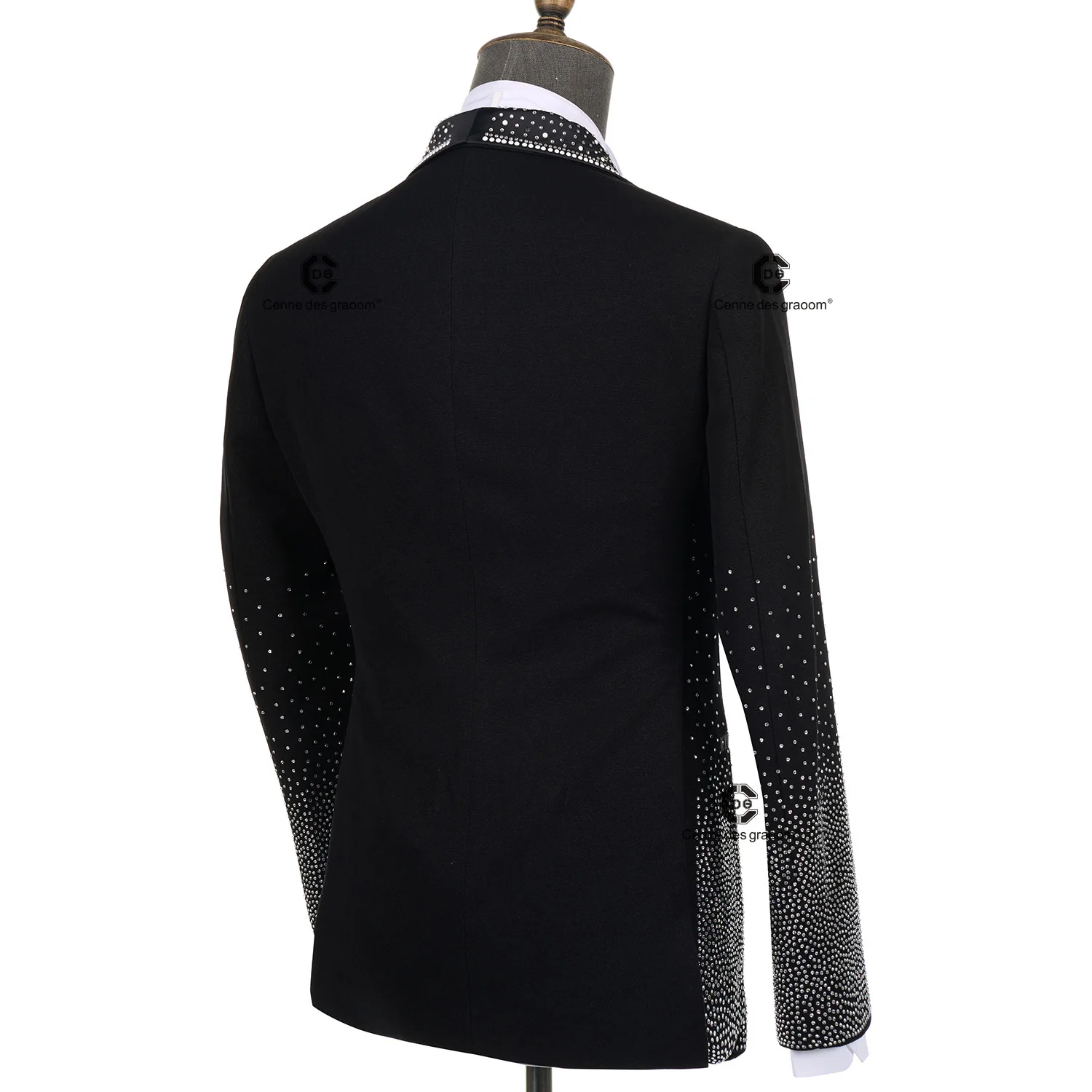 Cenne Des Graoom 2025 New Elegant Luxury Men Suits Jewelry Ornament Shining Tuxedo Slim Fit with Oversized Shawl Lapel for Party