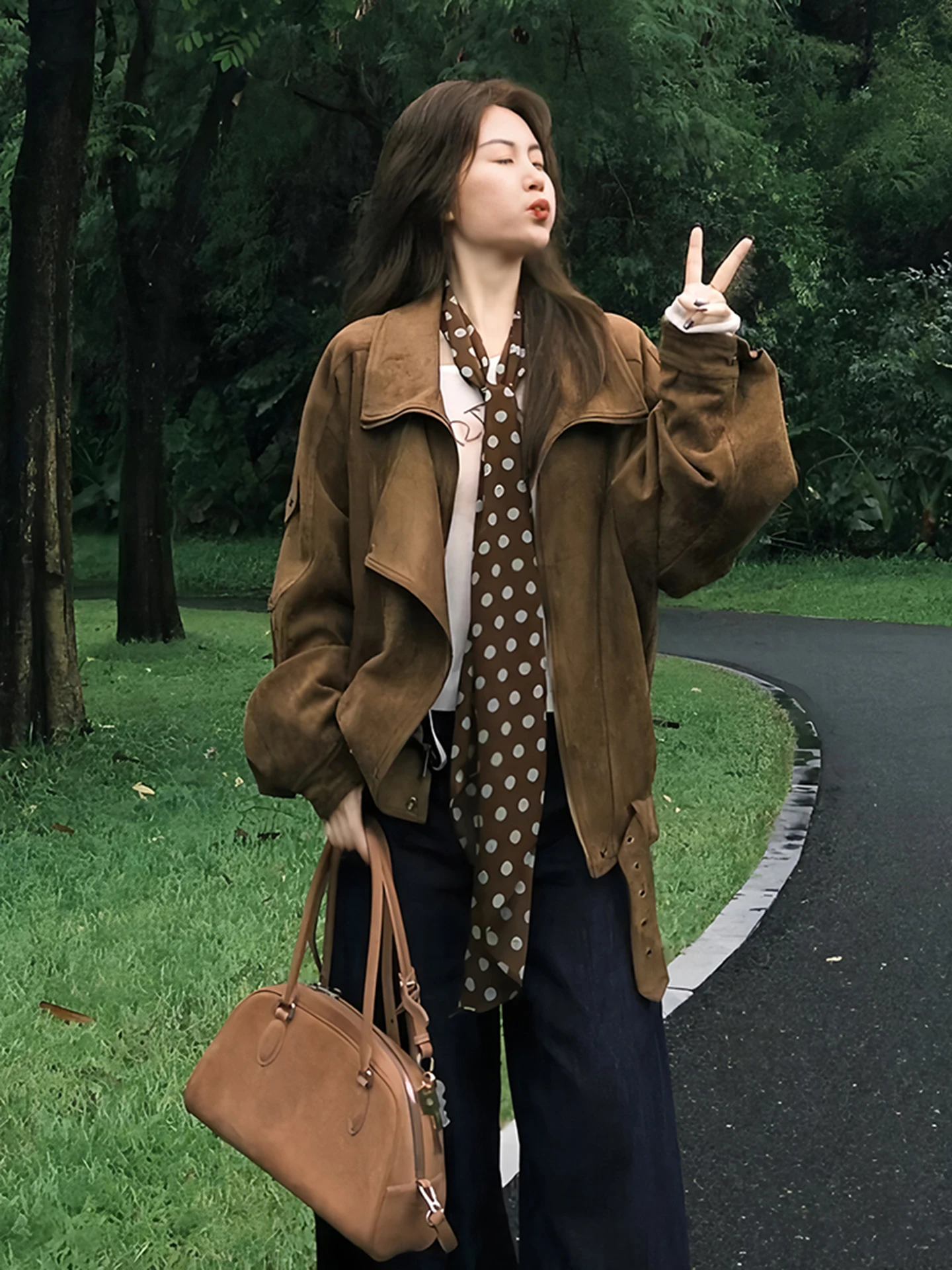 Retro Suede Motorcycle Jacket Women's Autumn Winter Loose Lapel Elegance Jacket Lazy Silhouette Top Zipper Closure Long Sleeve