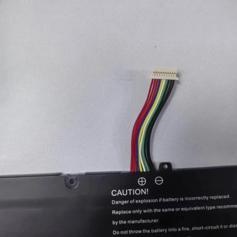 

New Laptop Battery for Hasee 456484-3s-1 11.55V 3896mAh 45Wh Replacement Battery High Qualty