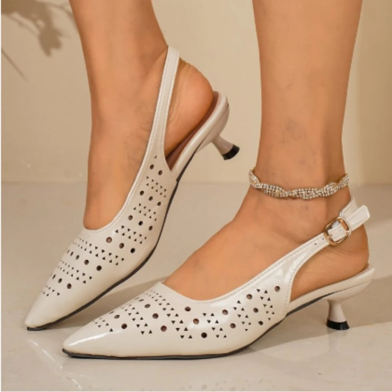 2026 Summer Lady sandals  Light Weight  Pointed toe  Retro  Comfortable  simple and elegant  Women shoes view 5