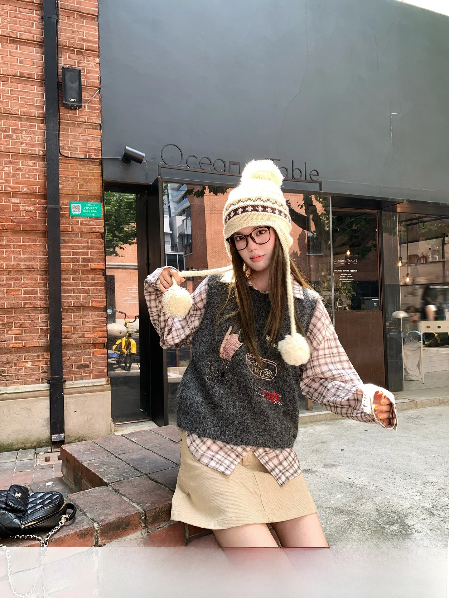 

ay Knitted Vest Women's Faionable Autumn Winter Layering Top Board Tone Anneop Vintage Sle round Ne Polyester Blend