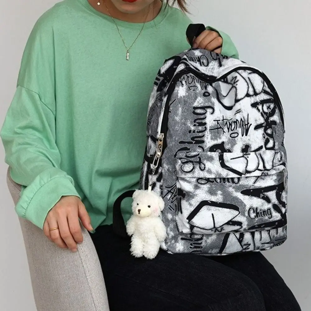 

Large Capacity Graffiti Students Schoolbag Fashion Casual Women's Backpack Cute with Pendant School Bags for Girl Commuting