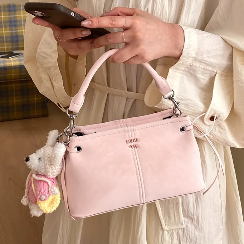 

Весна-Лето 2026: Минималистичная маленькая женская сумка с верхней ручкой, шикарная повседневная сумка через плечо для города, кроссбоди, сумка-багет