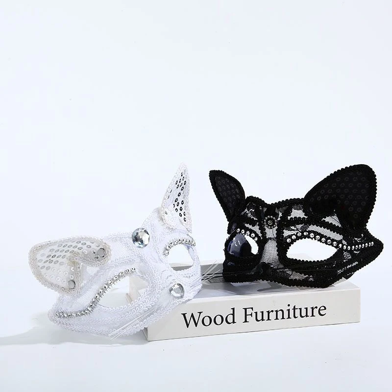 Masques de mascarade de luxe pour femmes, chat Sexy, avec strass, Style venise, demi-visage, masque boule, dentelle Sexy, Halloween Cosplay, noir et blanc