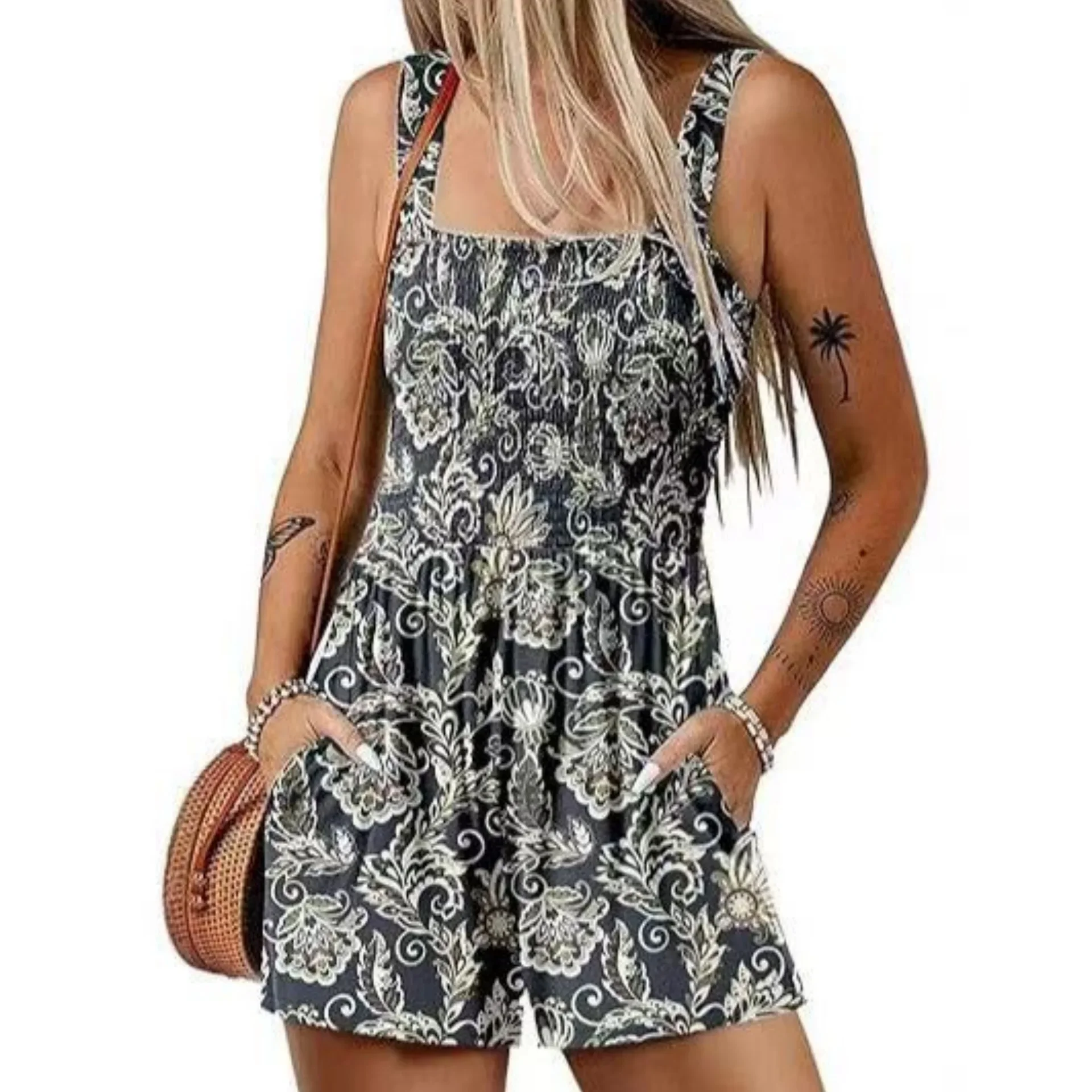 025 Women's Smocked Sundress Jumpsuit Square Neck Sleeveless Romper Floral Print Casual One-Piece Summer All Over Floral Shorts