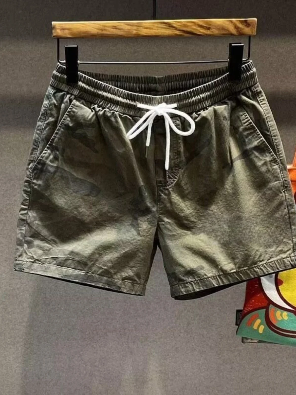 

Летняя повседневная камуфляжная мужская футболка свободного кроя длиной четверти, уличная модная дышащая эластичная поясная рабочая одежда