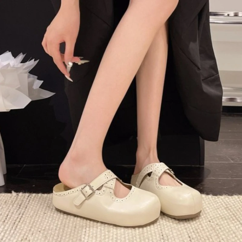 

2026 Fashion Soft Leather Flats Slippers Women's Flat Fashionable Casual Slippers