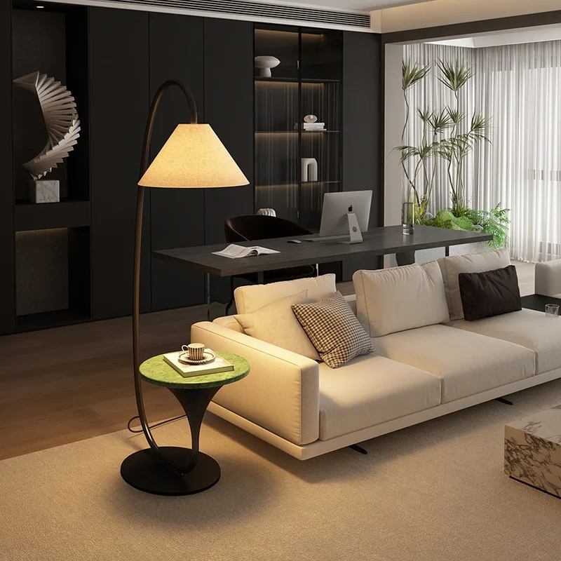 

Современный роскошный торшер из орехового дерева, край дивана в гостиной, новый креативный дизайнерский товар для хранения вещей, украшение спальни, новый